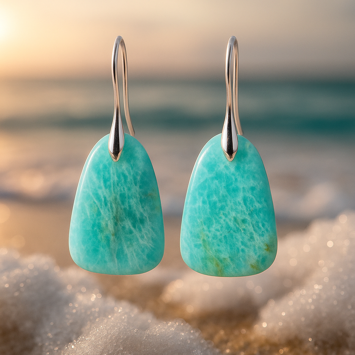 Clara™ | Relaxed Coastal Gem Pendant