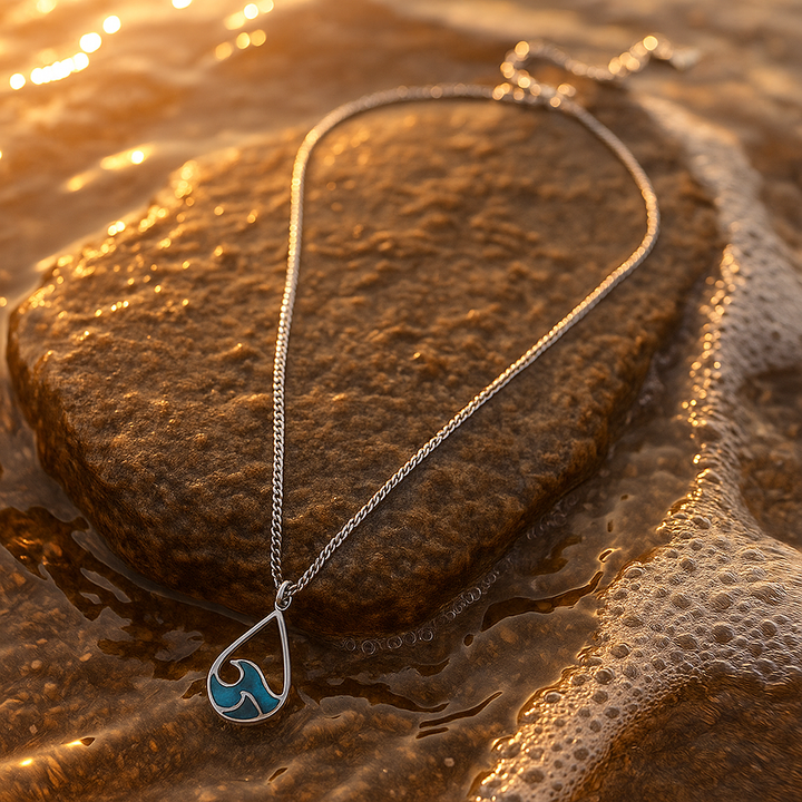 Amélie™ | Effortless Wave Charm