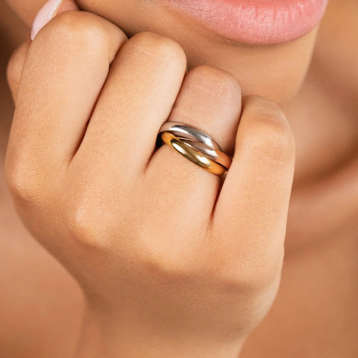 Noemi™ | Triple Tone Band Ring