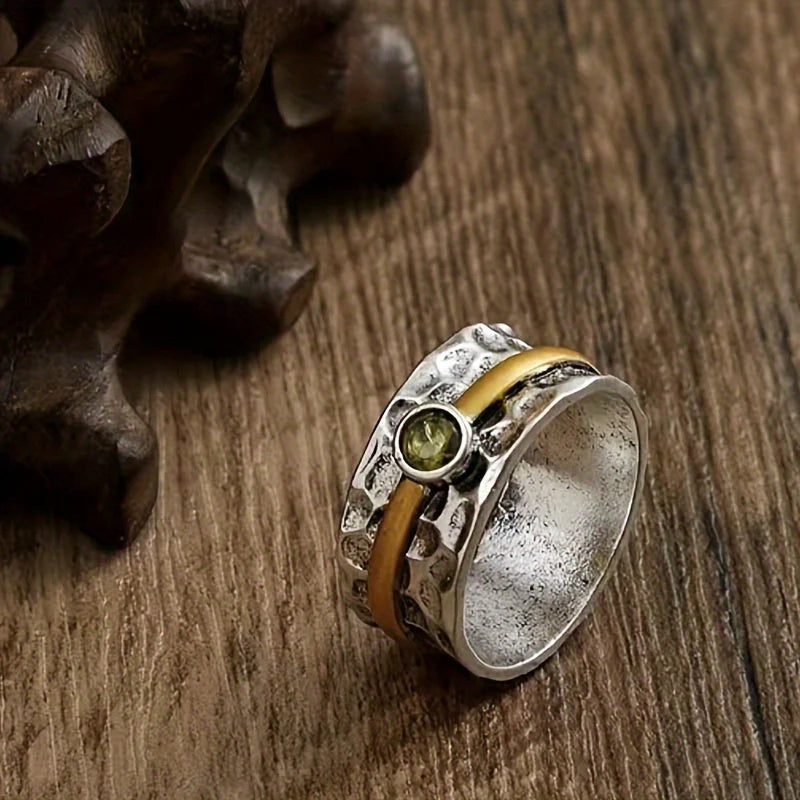 Isolde™ | Emerald-Tone Spark Ring
